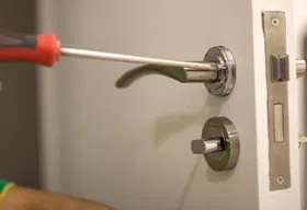 Gallery Locksmith Store Riverview, FL 813-261-6640 - 14-Install-New-Lock